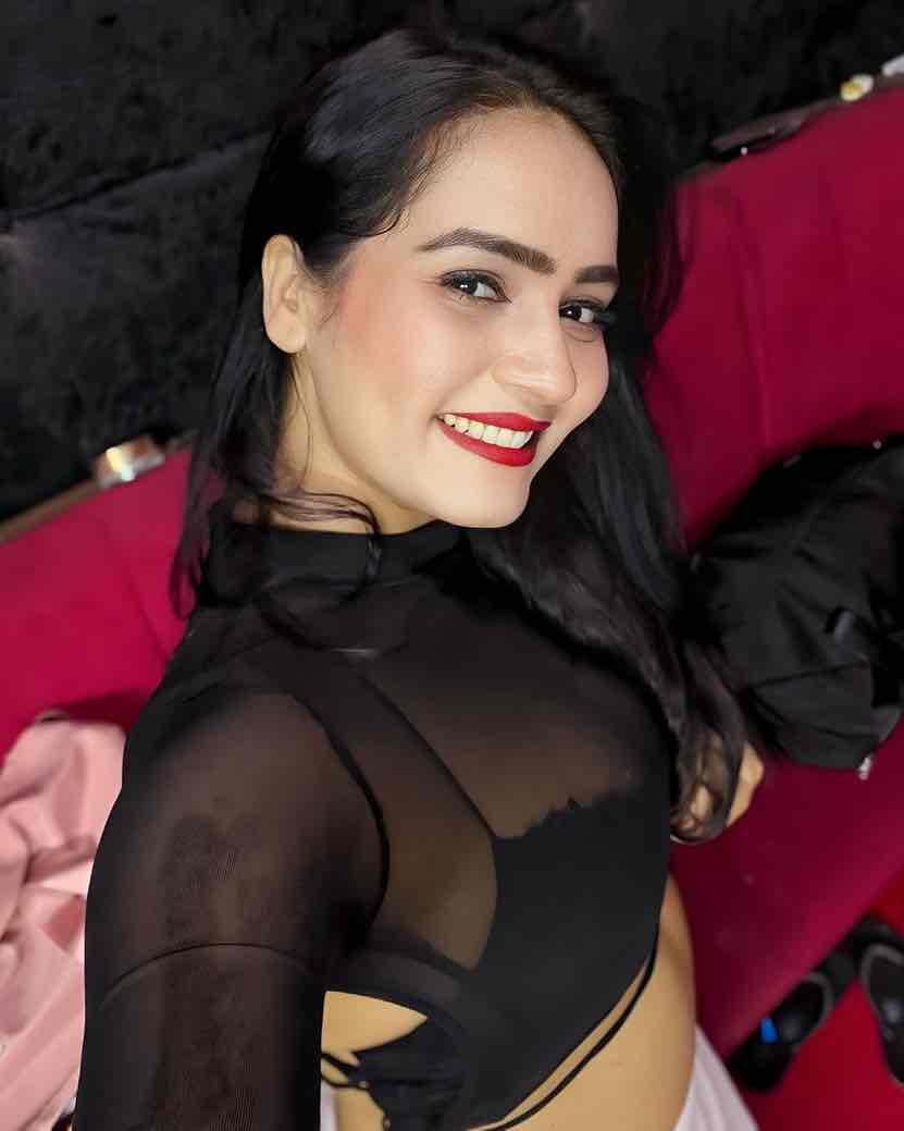 Deepti Blowjob Escort Gurgaon<br />
