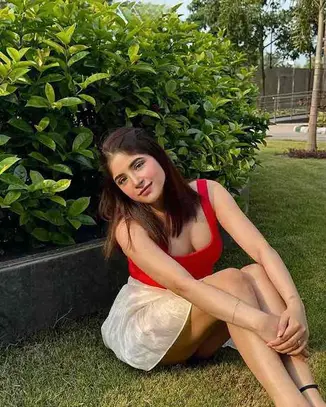 young-escort-gurgaon